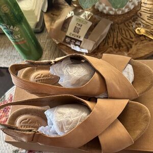 Clarks Women's Brown Leather Sandals